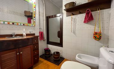 Venta PH independiente balcon parrilla y garage