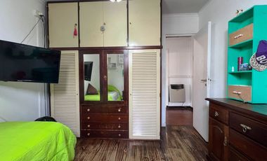 Venta PH independiente balcon parrilla y garage