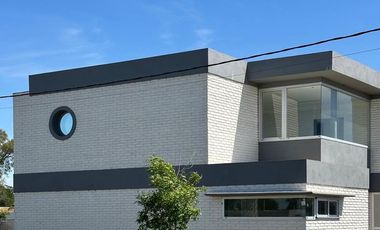 CASA EN VENTA 2 DORMITORIOS A ESTRENAR ALVEAR