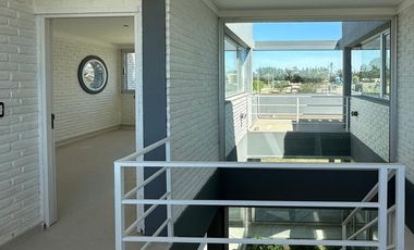 CASA EN VENTA 2 DORMITORIOS A ESTRENAR ALVEAR