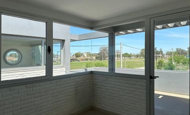 CASA EN VENTA 2 DORMITORIOS A ESTRENAR ALVEAR