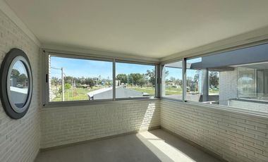CASA EN VENTA 2 DORMITORIOS A ESTRENAR ALVEAR