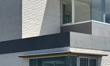 CASA EN VENTA 2 DORMITORIOS A ESTRENAR ALVEAR