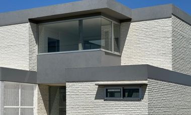 CASA EN VENTA 2 DORMITORIOS A ESTRENAR ALVEAR