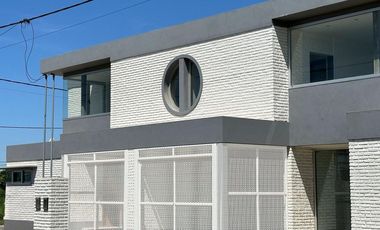 CASA EN VENTA 2 DORMITORIOS A ESTRENAR ALVEAR