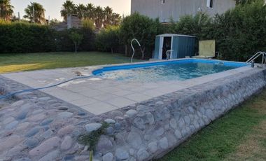 VENTA - EXCELENTE LOTE CON QUINCHO Y PILETA