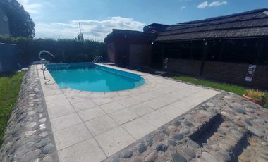 VENTA - EXCELENTE LOTE CON QUINCHO Y PILETA