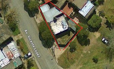 VENTA 2 CASAS LOTE PROPIO EZPELETA GARAGE F/LIBRE