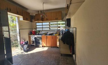Venta Ph a reciclar en Bernal Centro.