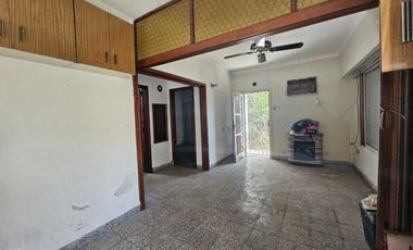 Venta Ph a reciclar en Bernal Centro.