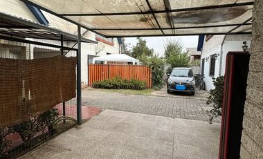 Casa en Venta en Los Quillalles / Vicuña Mackenna