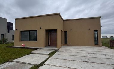 VENTA CASA SANTA CLARA CANNING