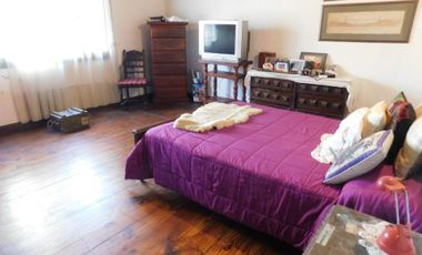VENTA CASA 4 AMBIENTES IDEAL HOSTEL OPORTUNIDAD
