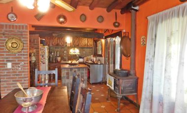 VENTA CASA 4 AMBIENTES IDEAL HOSTEL OPORTUNIDAD