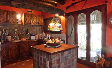 VENTA CASA 4 AMBIENTES IDEAL HOSTEL OPORTUNIDAD