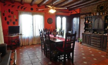 VENTA CASA 4 AMBIENTES IDEAL HOSTEL OPORTUNIDAD