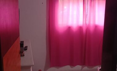 Casa tipo duplex,4 ambientes,amplio lote,con local