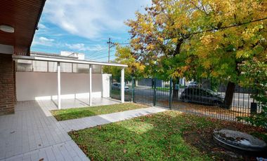 Casa en Tolosa con Parque y Pileta