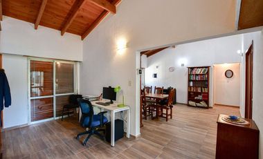 Casa en Tolosa con Parque y Pileta