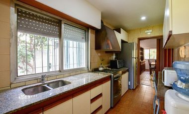 Casa en Tolosa con Parque y Pileta