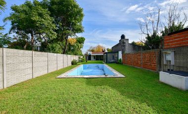 Casa en Tolosa con Parque y Pileta