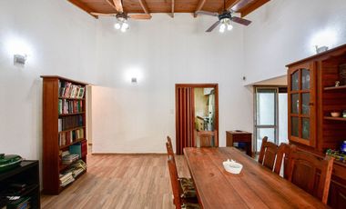 Casa en Tolosa con Parque y Pileta