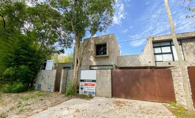 Casa en venta 2/3 dormitorios - Villa Elisa
