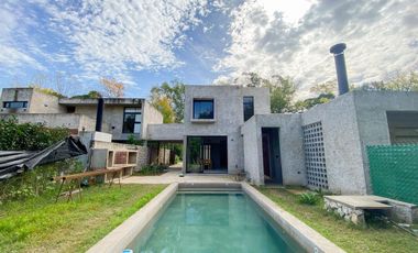 Casa en venta 2/3 dormitorios - Villa Elisa