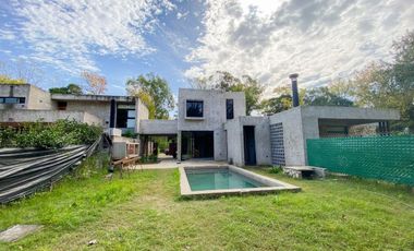 Casa en venta 2/3 dormitorios - Villa Elisa