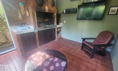 Venta de casa con departamentos en Valeria del Mar