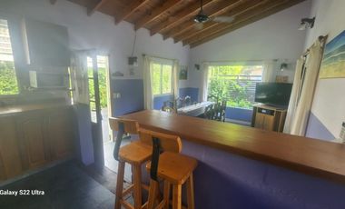 Venta de casa con departamentos en Valeria del Mar