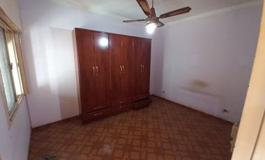 OPORTUNIDAD MORON PH 3 AMB C/CON COCHERA Y PATIO