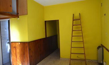 OPORTUNIDAD MORON PH 3 AMB C/CON COCHERA Y PATIO