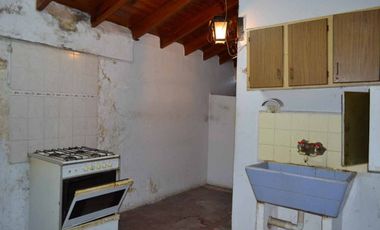 OPORTUNIDAD MORON PH 3 AMB C/CON COCHERA Y PATIO