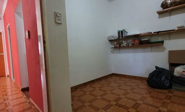 CASA 5 AMBIENTES CON PARQUE QUINCHO COCHERA