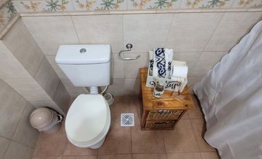 CASA 5 AMBIENTES CON PARQUE QUINCHO COCHERA