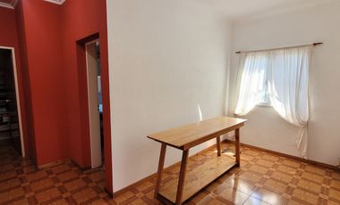 CASA 5 AMBIENTES CON PARQUE QUINCHO COCHERA