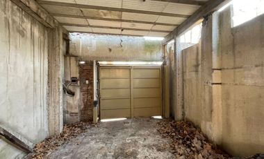 VENTA CASA 4 AMB A TERMINAR S/LOTE PROPIO 492 MTS