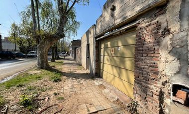 VENTA CASA 4 AMB A TERMINAR S/LOTE PROPIO 492 MTS