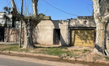 VENTA CASA 4 AMB A TERMINAR S/LOTE PROPIO 492 MTS