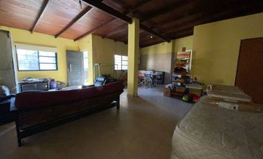 VENTA CASA 4 AMB A TERMINAR S/LOTE PROPIO 492 MTS