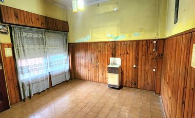 Venta / Permuta Casa 4 Amb Hurlingham APTO CREDITO