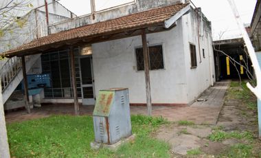 Venta / Permuta Casa 4 Amb Hurlingham APTO CREDITO