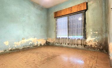 Venta / Permuta Casa 4 Amb Hurlingham APTO CREDITO