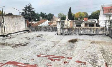 Venta / Permuta Casa 4 Amb Hurlingham APTO CREDITO