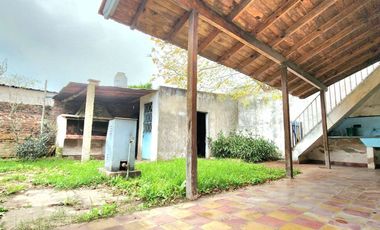 Venta / Permuta Casa 4 Amb Hurlingham APTO CREDITO