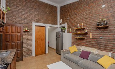 CASA 4 AMB C/QUINCHO JARDIN Y COCHERA MORENO