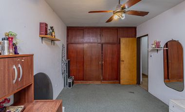 CASA 4 AMB C/QUINCHO JARDIN Y COCHERA MORENO