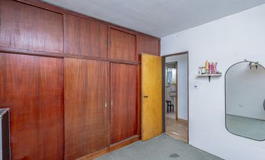 CASA 4 AMB C/QUINCHO JARDIN Y COCHERA MORENO