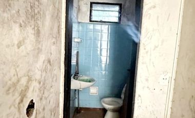 Casa a refaccionar en lote propio de 334 mts
